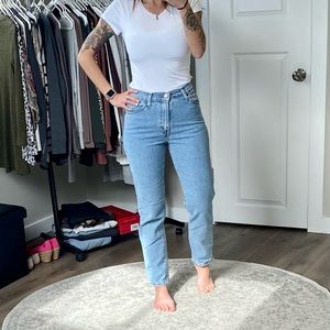 Levi’s slim tapered 512